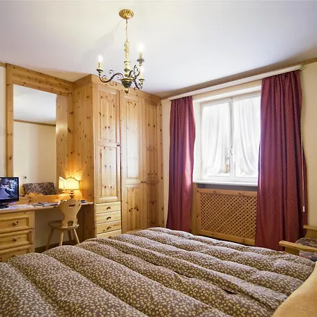 Hotell Hotel Pontechiesa 3*