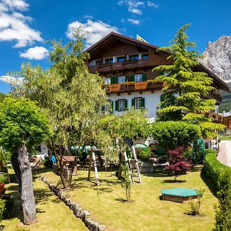 Hotel Pontechiesa Cortina dʼAmpezzo
