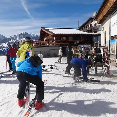 Hotel Pontechiesa Cortina dʼAmpezzo