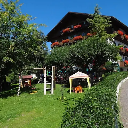 Hotel Pontechiesa Hotell