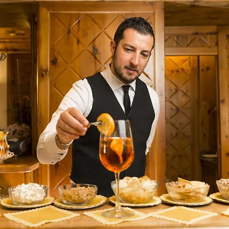 Hotel Pontechiesa 3* Cortina dʼAmpezzo
